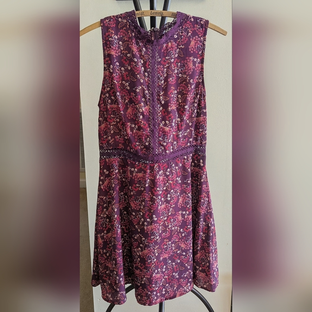 Blue Rain Sleeveless Plum Floral Dress - Size M